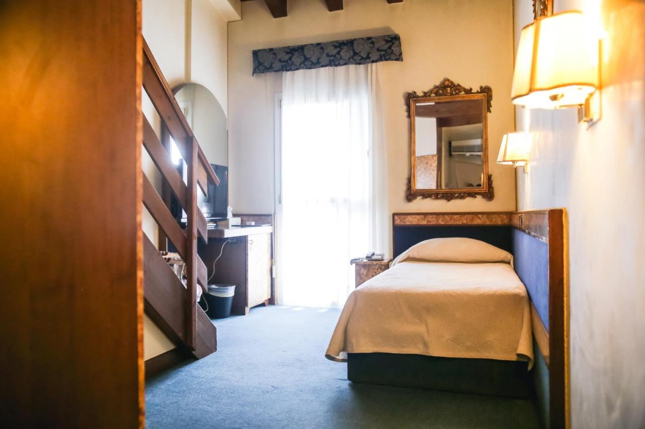 Pigalle 4* Tezze sul Brenta