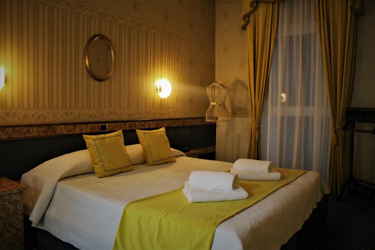 Pigalle Hotel
